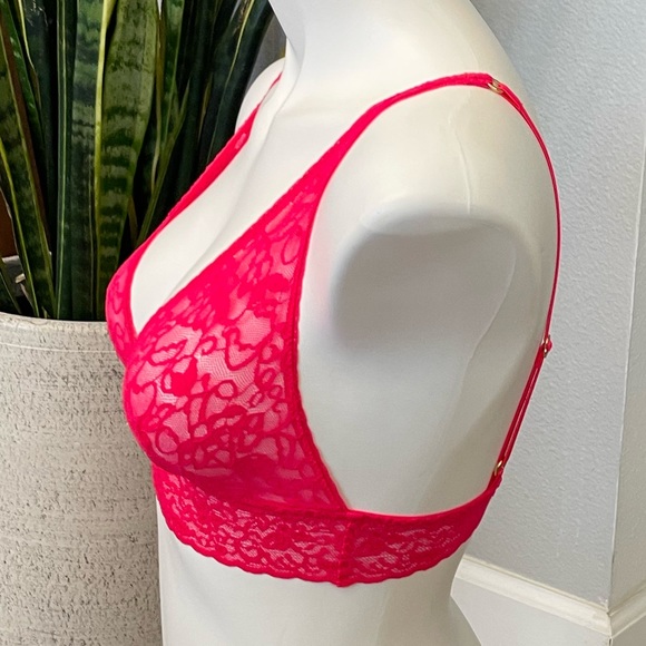 Two Lacie Bralettes - Picture 5 of 13